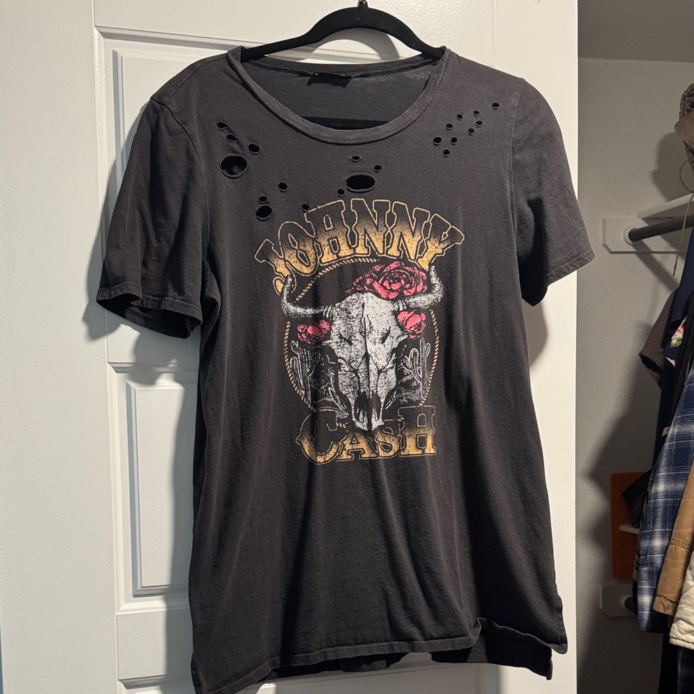 Distressed Johnny Cash Graphic T-Shirt